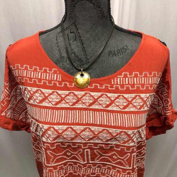 Entro Top Womens Size Medium Short Sleeve Orange White Embroidered Cutout Back - Picture 2 of 7